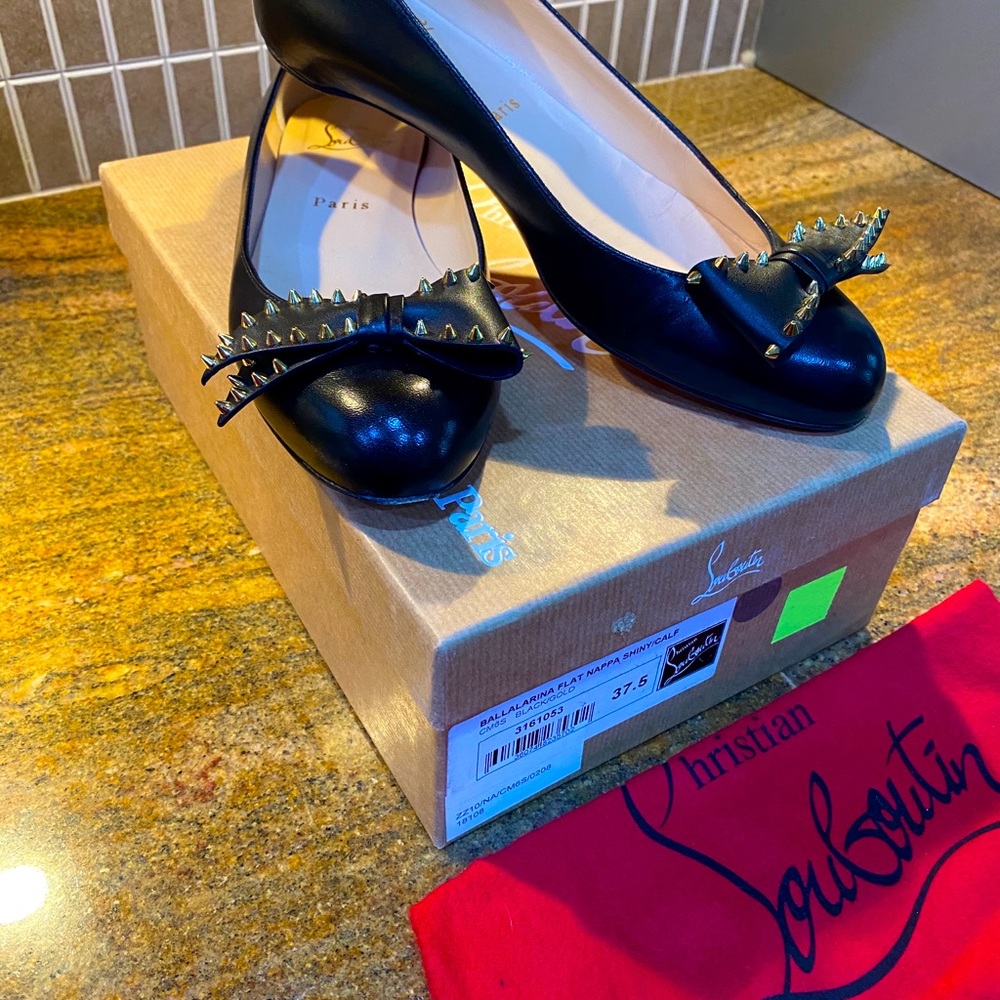 Super fashionable Christian Louboutin shoes!